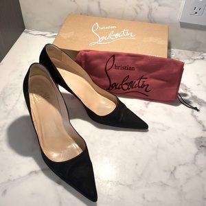 CHRISTIAN LOUBOUTIN | Decoltissimo Black Satin Heels | Size US 9